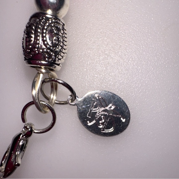 Red Onyx Twisted Beaded Bracelet - Picture 5 of 6